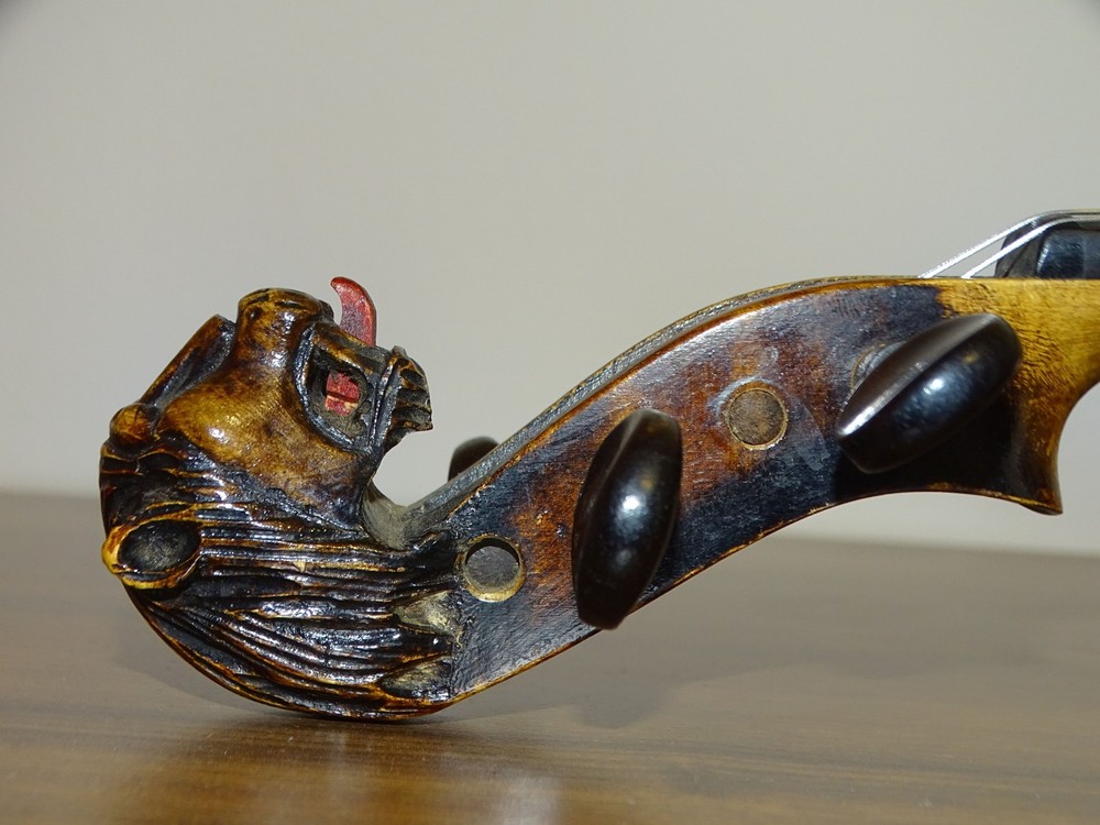 VIOLIN WITH CAT HEAD - model STAINER (Nr. 525)
