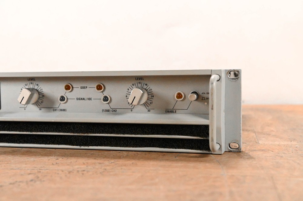 Crown Macro-Tech 36x12 2-Channel Power Amplifier CG01VR3