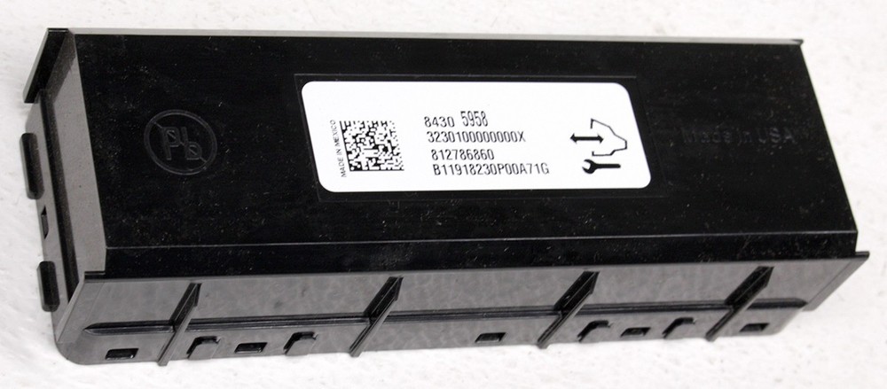OEM Cadillac XT5 Temperature Control Module 84305958