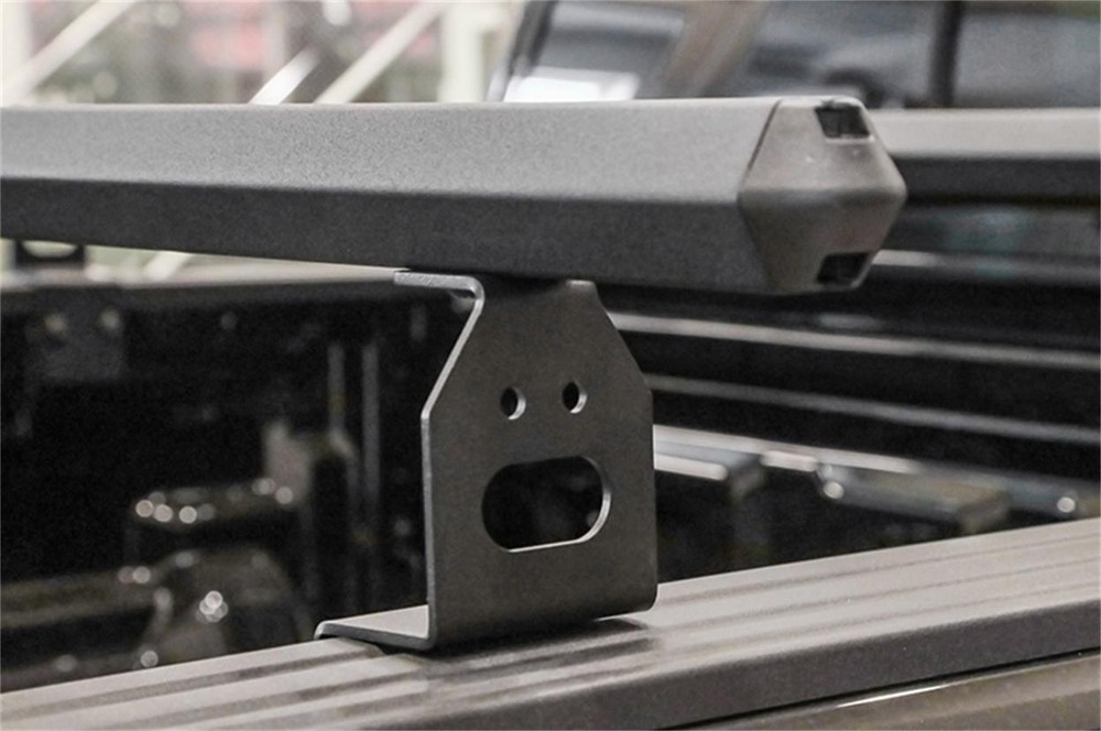 Dee Zee Hex Series Universal Cross Rail