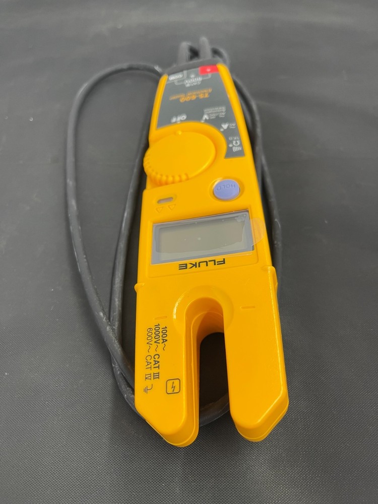 Fluke T5-600 Electrical Voltmeter, Continuity and Current Tester - Open Box