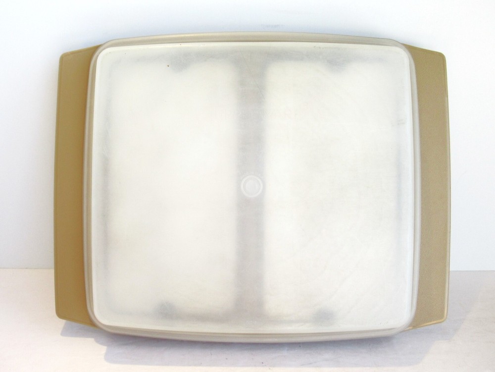 Vintage Tupperware Tan Deviled Egg Keeper Plastic 3 Trays Handles
