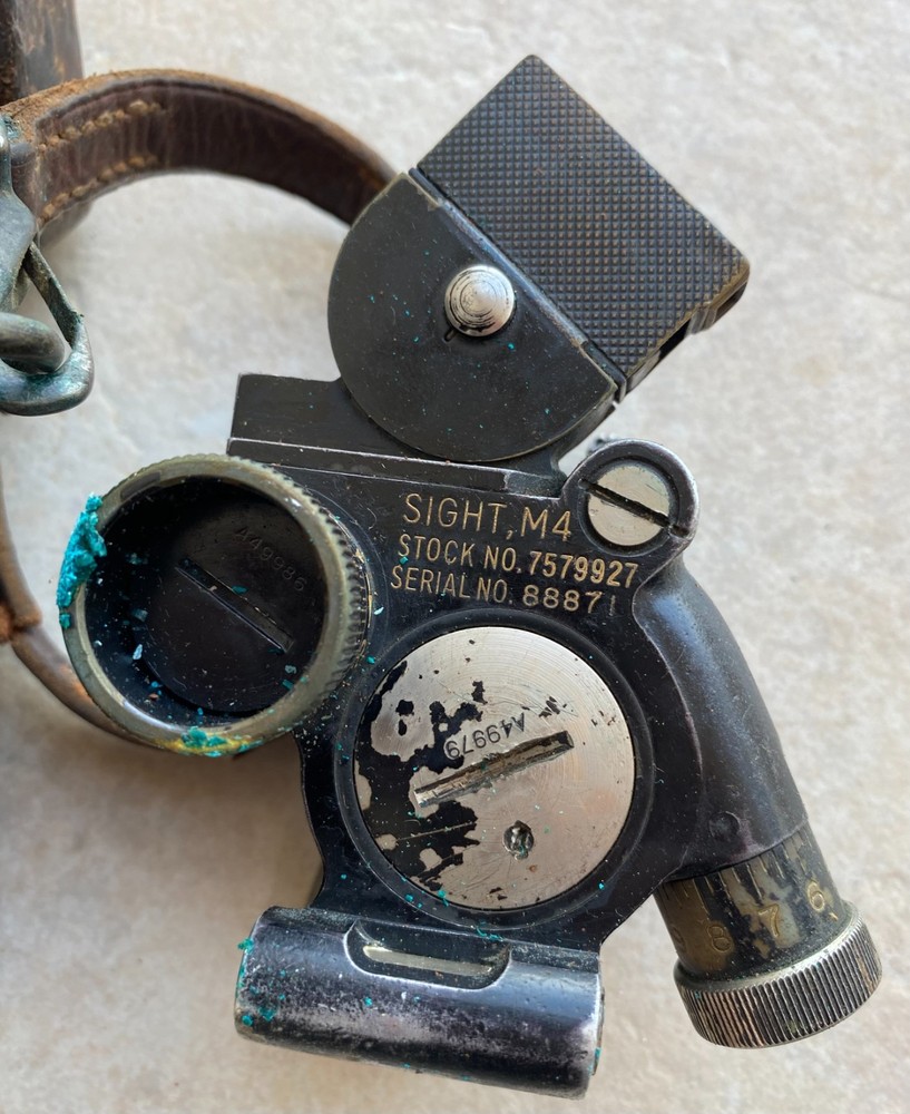 US ARMY MORTAR M4 sight in leather case WWII dated
