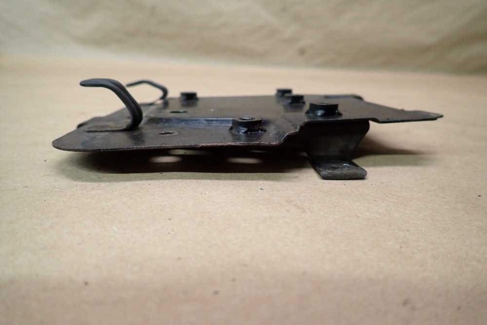 1979 SUZUKI GS850G ELECTRICAL BRACKET