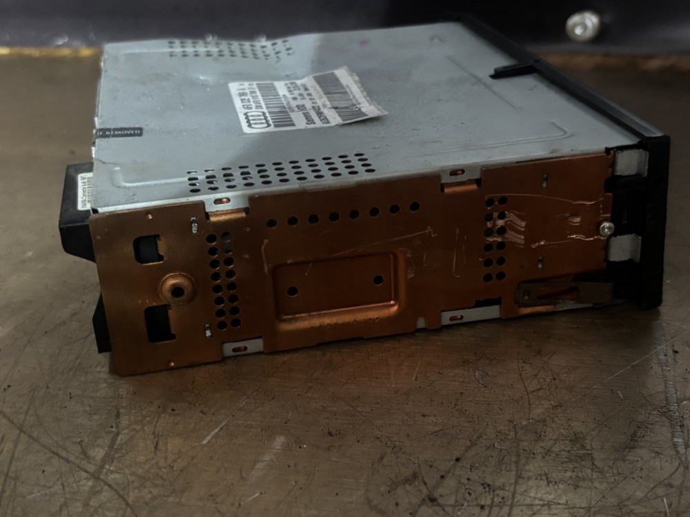 2006 AUDI A6 Cd drive 4F0035769A