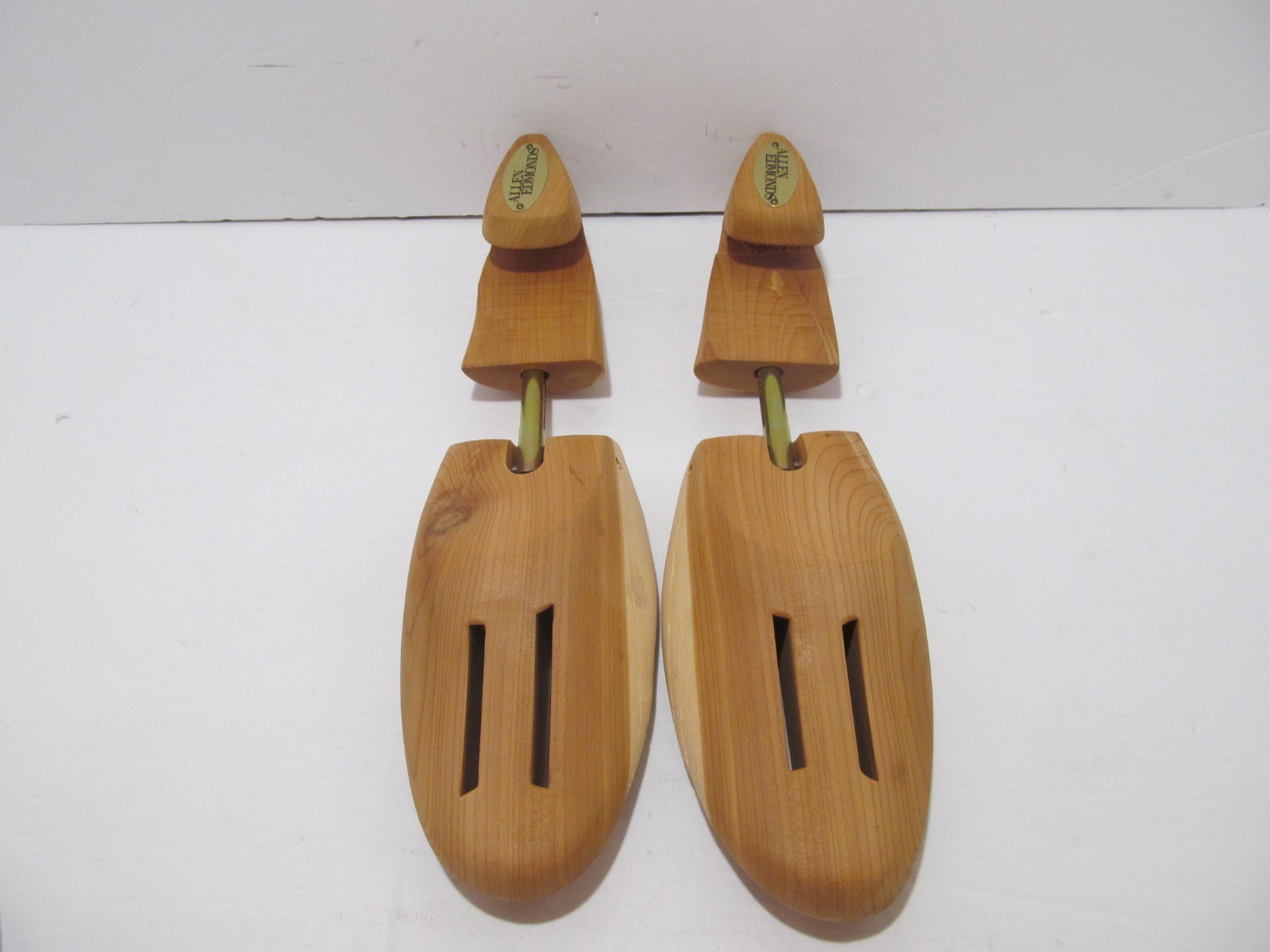 Allen Edmonds Pair of Cedar Wood Shoe Tree Stretchers Size L