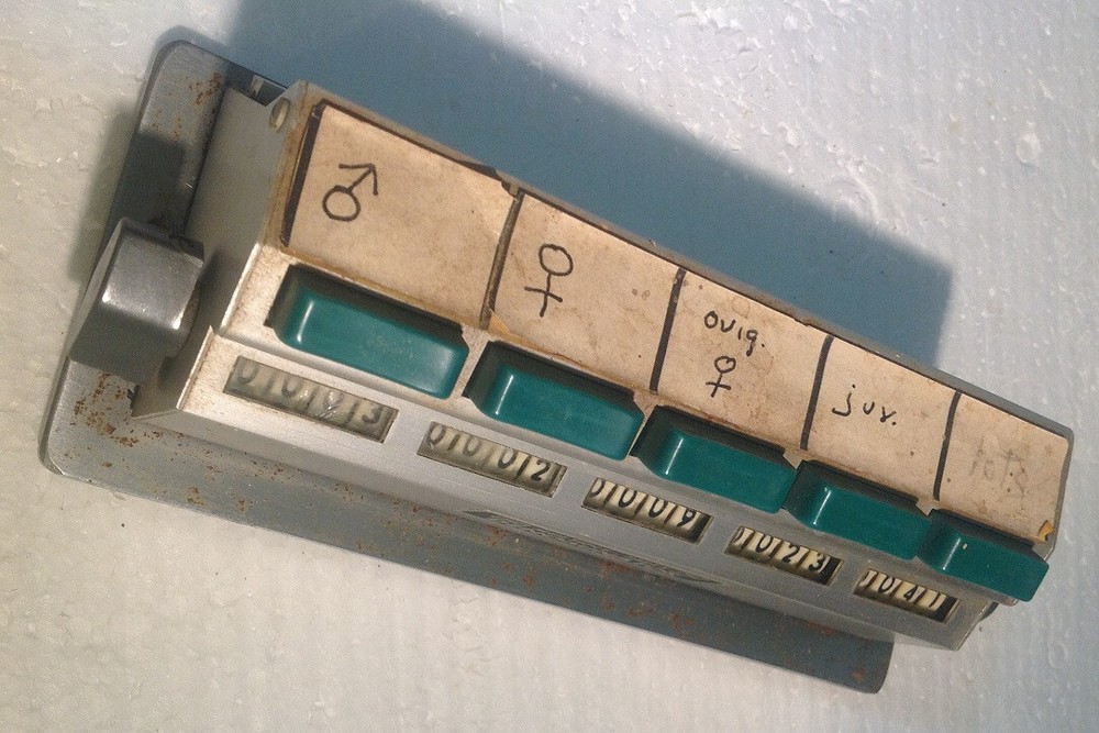Denominator 5-Counter Hand Manual Multiple Tally - Good Condition