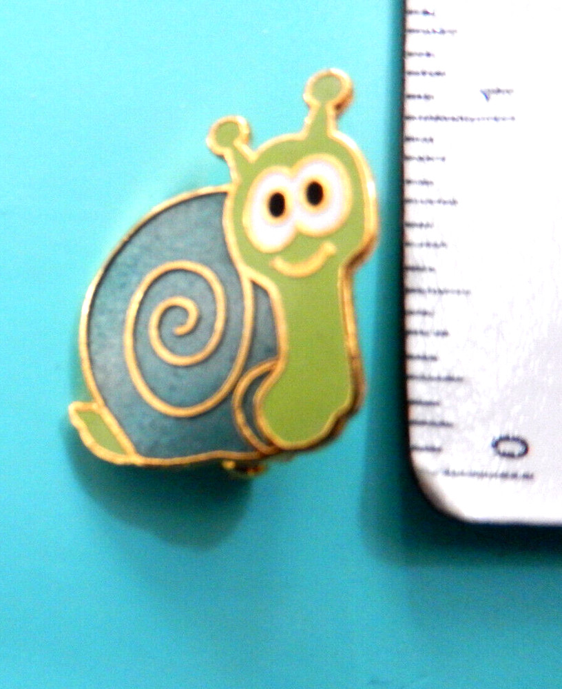 Smiling Comical SNAIL - pin , brooch GIFT BOXED