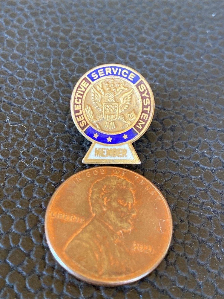 WWII STERLING SELECTIVE SERVICE SYSTEM MEMBER LAPEL PIN SCREW BACK HALLMARKED