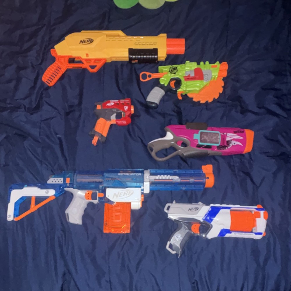 READ DESCRIPTION!!! NERF GUNS