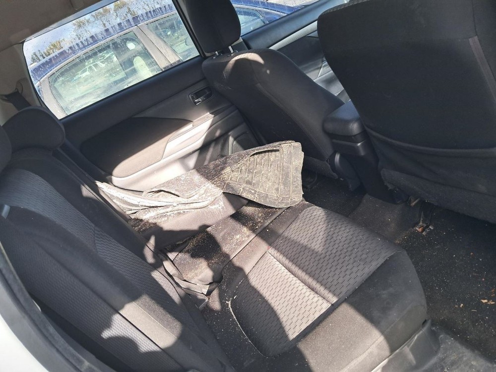 Console Front Floor Fits 14-18 OUTLANDER 4847683