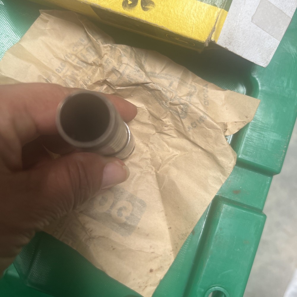 John Deere Valve - AR103265