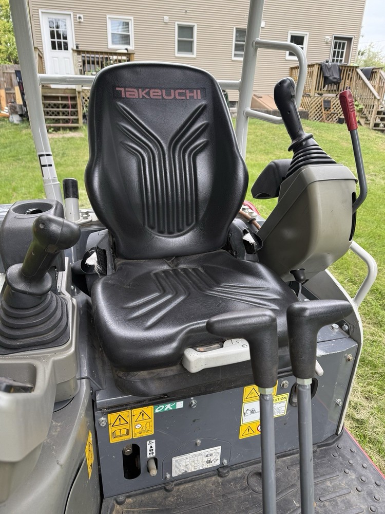 2024 Takeuchi Tb20e Mini Excavator 190hors