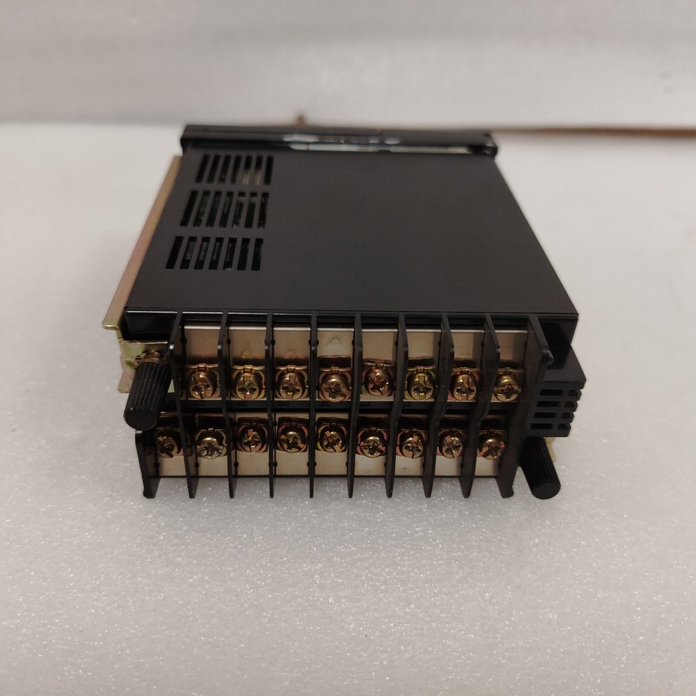 Omron E5EF-A02P Temperature Controller