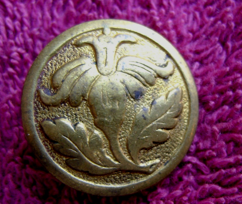 VER NICE EARLY NON DUG CIVIL WAR ONE- PIECE FLOWER BUTTON COAT SIZE