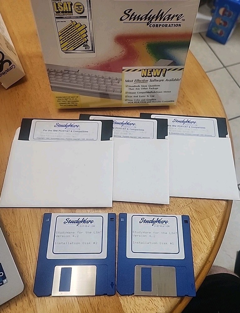 Vintage Cliff Notes LSAT Prep Guide Study Ware Computer Software For IBM PC, XT