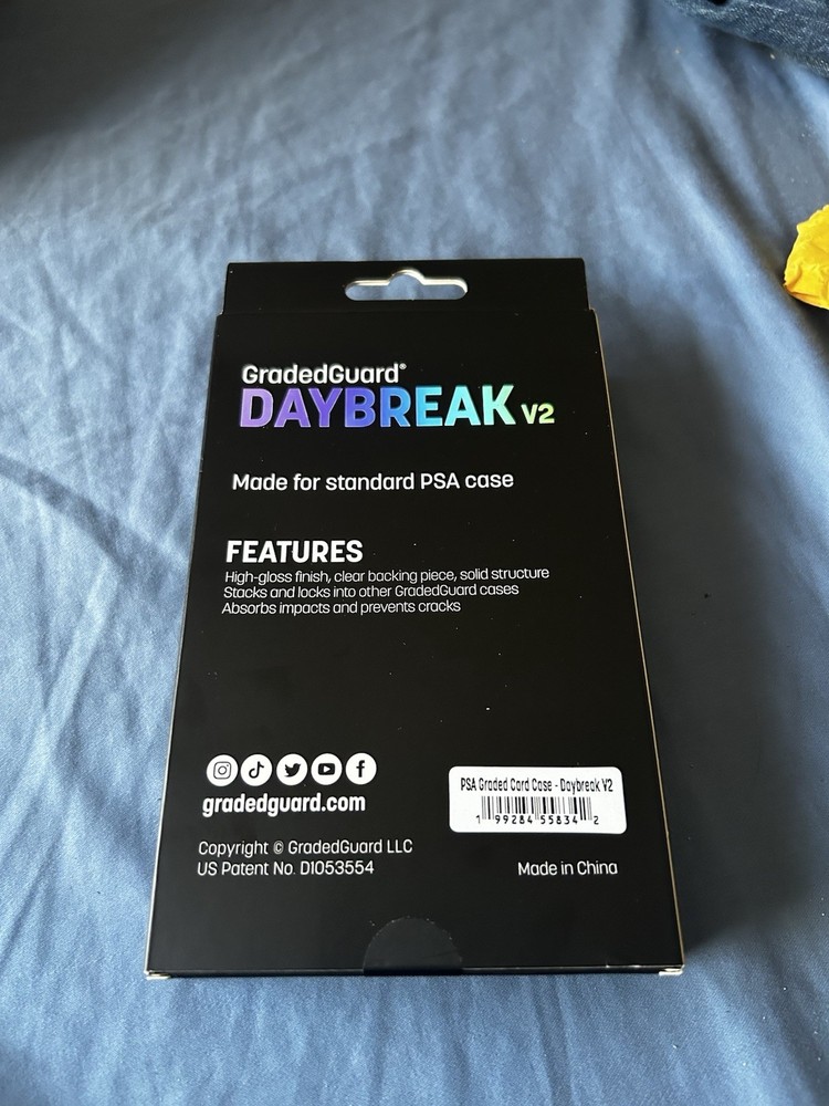 GradedGuard PSA Daybreak V2