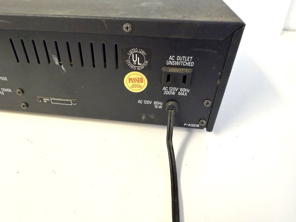 Realistc 31-2000 Wide Range Stereo Frequency Equalizer Silver Face