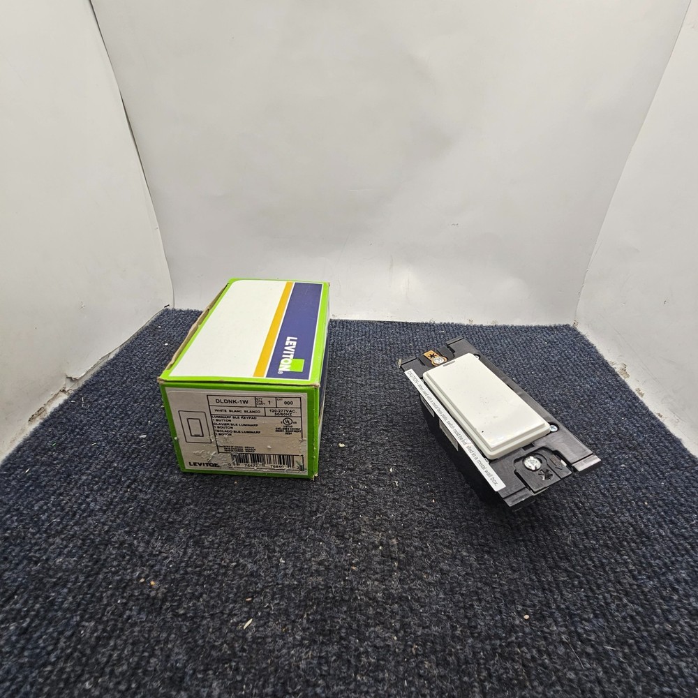 Leviton DLDNK-1W Lumina RF Decora 1Button multi-function BLE Keypad White