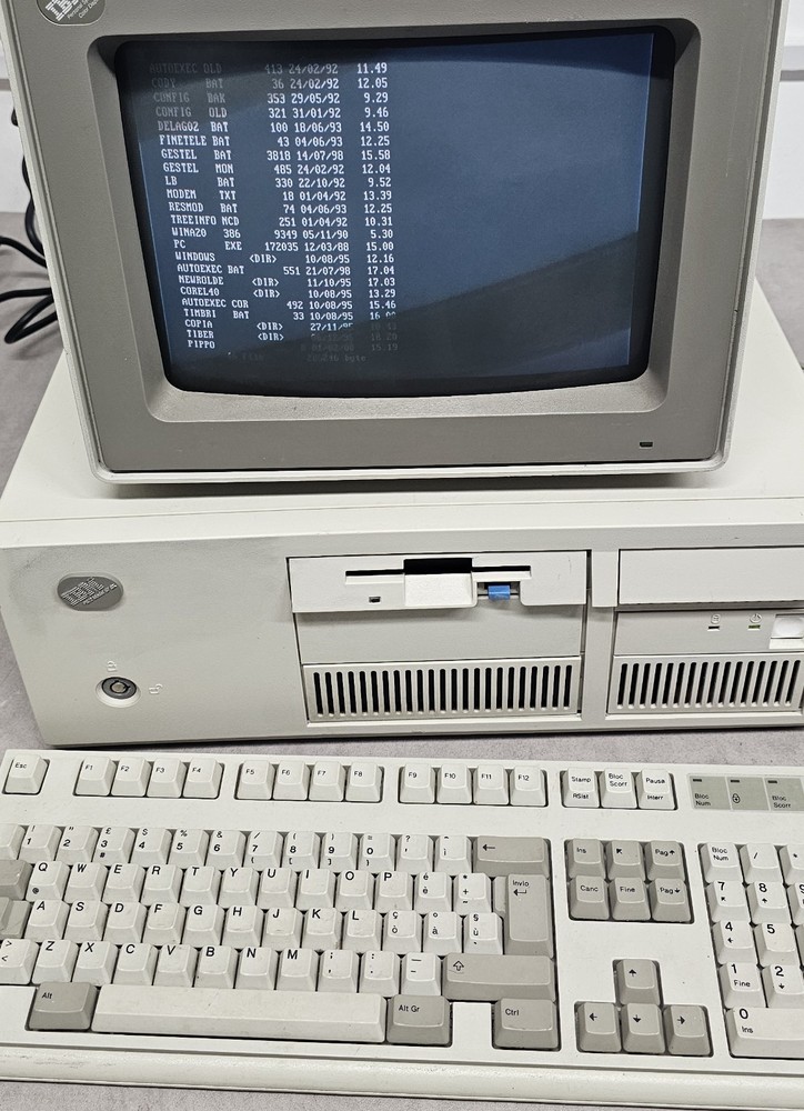IBM PS/2 Model 57 SX Computer