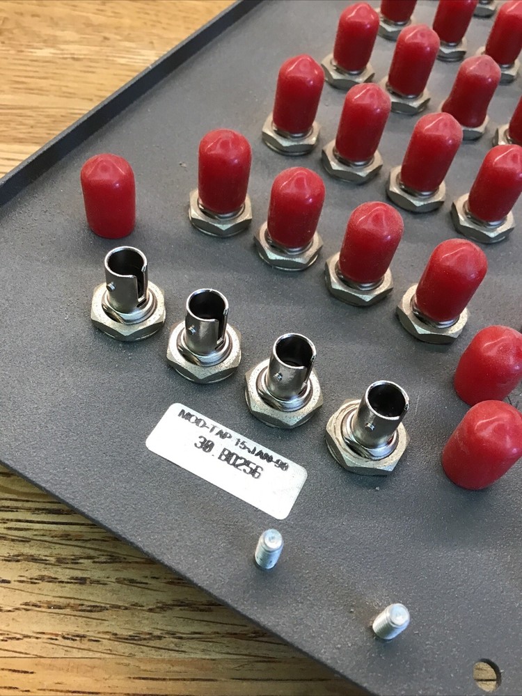 Rack Mount Fiber Optic Patch Panel 48 Metal Sleeves Mod Tap