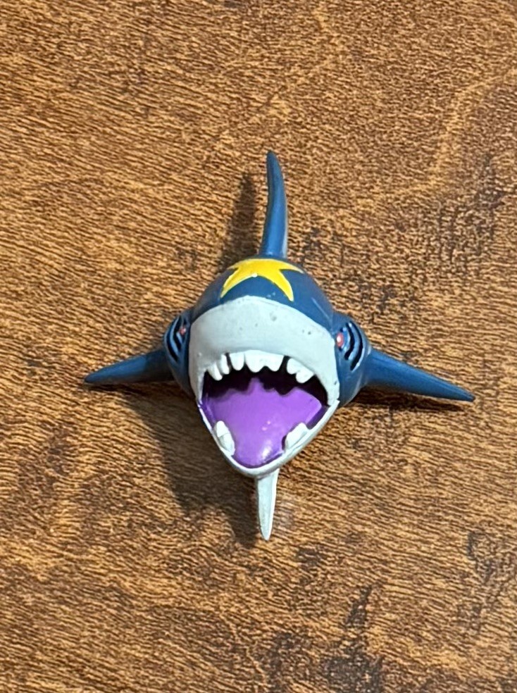 Sharpedo Pokemon TOMY Collection AG 2004 Authentic Figure