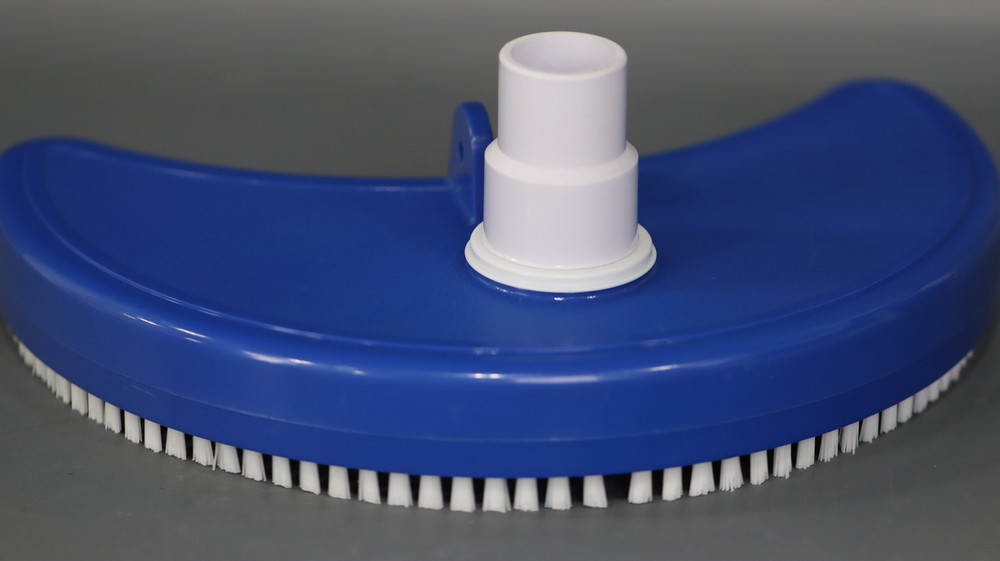 Hydrotools: Weighted Half-Moon manual Pool Vacuum Head