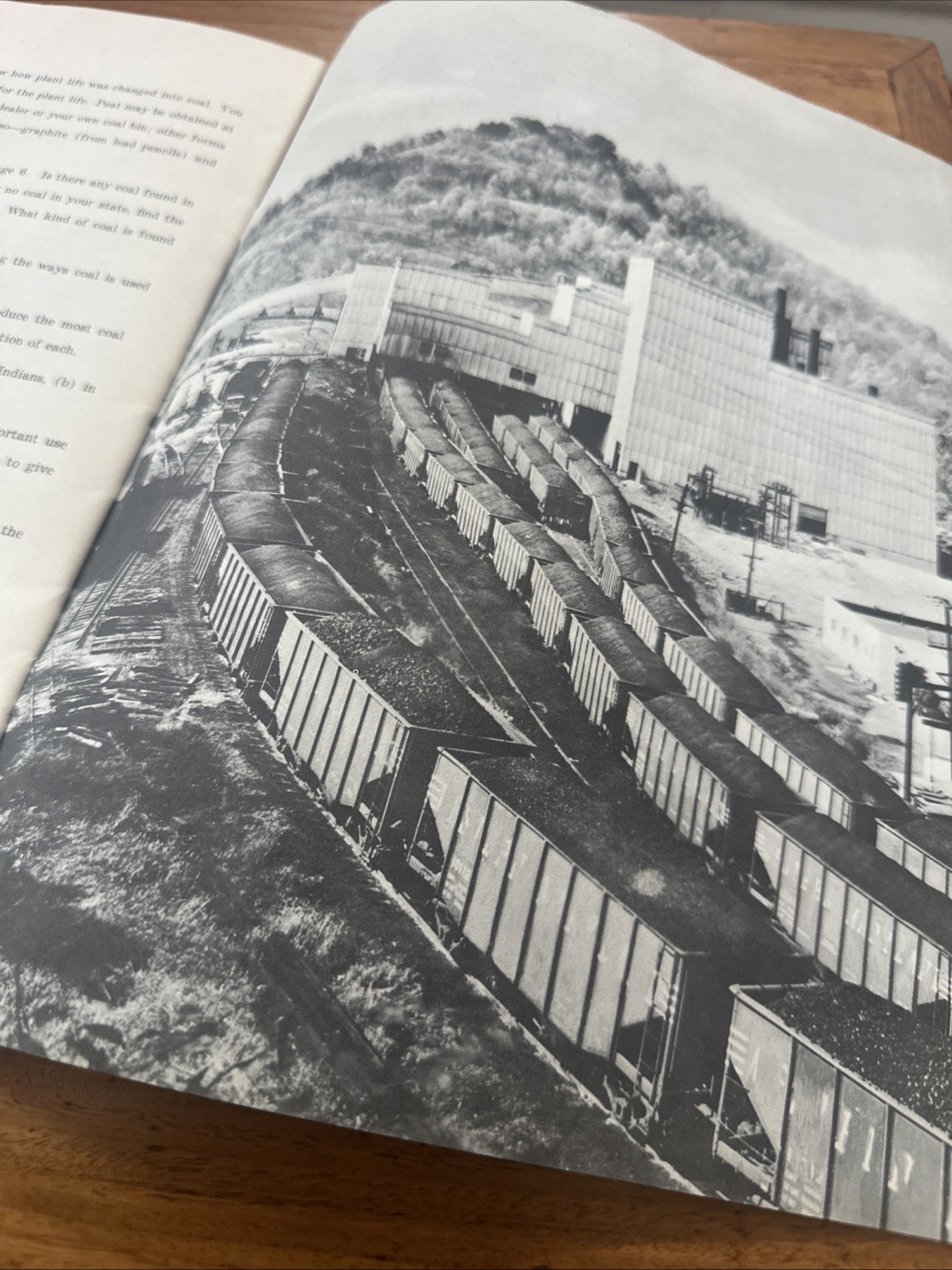 CLASS REPORT COAL by National Coal Association USA Vintage