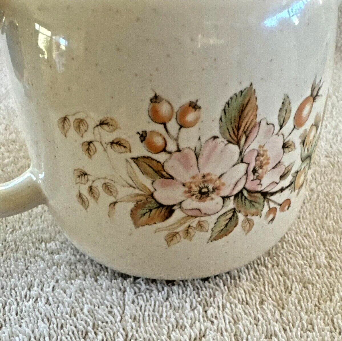 BHS Country Garland Small Tea Pot Cream Speckled Color W/ Flowers Painted on it