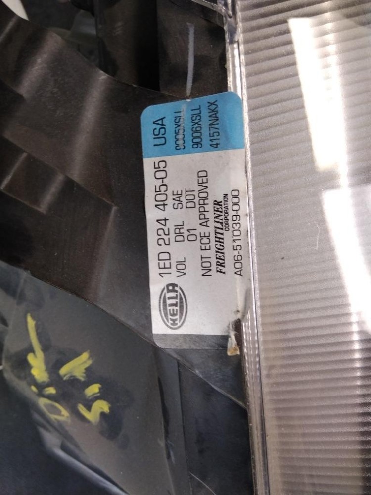 For FREIGHTLINER M2 106 PLUS HEADLIGHT Left , MN