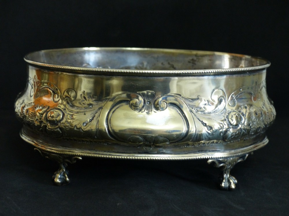 ANTIQUE WALKER & HALL SILVER PLATE TABLE CENTREPIECE / SMALL JARDINIERE