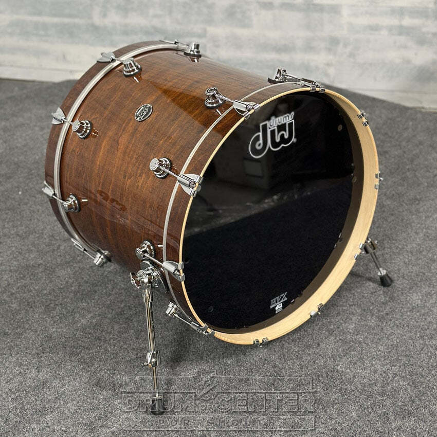 DW Performance Bass Drum 22x18 Walnut Lacquer - DCP Exclusive!