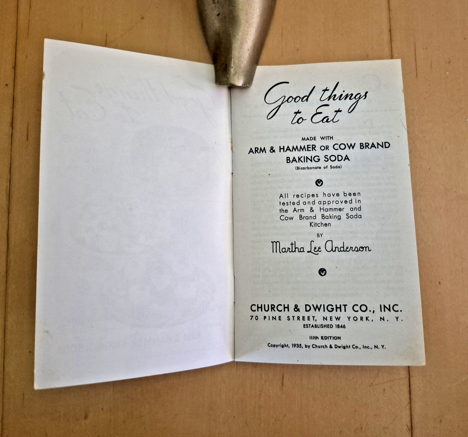 Vintage 1935 GOOD THINGS TO EAT Arm & Hammer Baking Soda Booklet 113th Edition