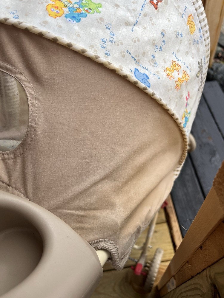 2005 Sesame beginnings Stroller