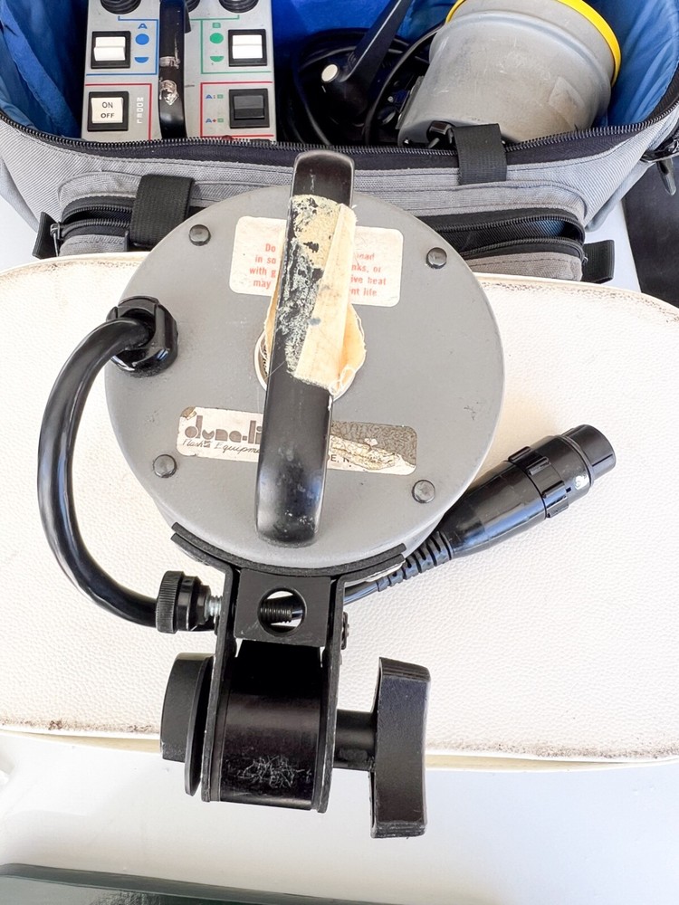 Dynalite Flash Lighting, Power Packs Flash Heads, Cords, Connectors