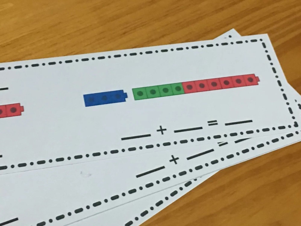 2-Way Three Digit Addition - Wipe & Write Learning Center - 21 Laminated cards