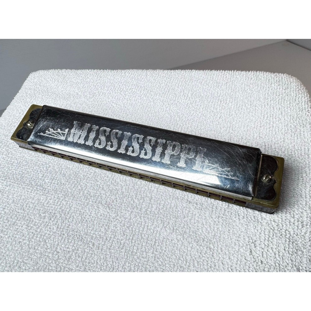 Vintage Mississippi Regal Harmonica ~ Harmonica Co.