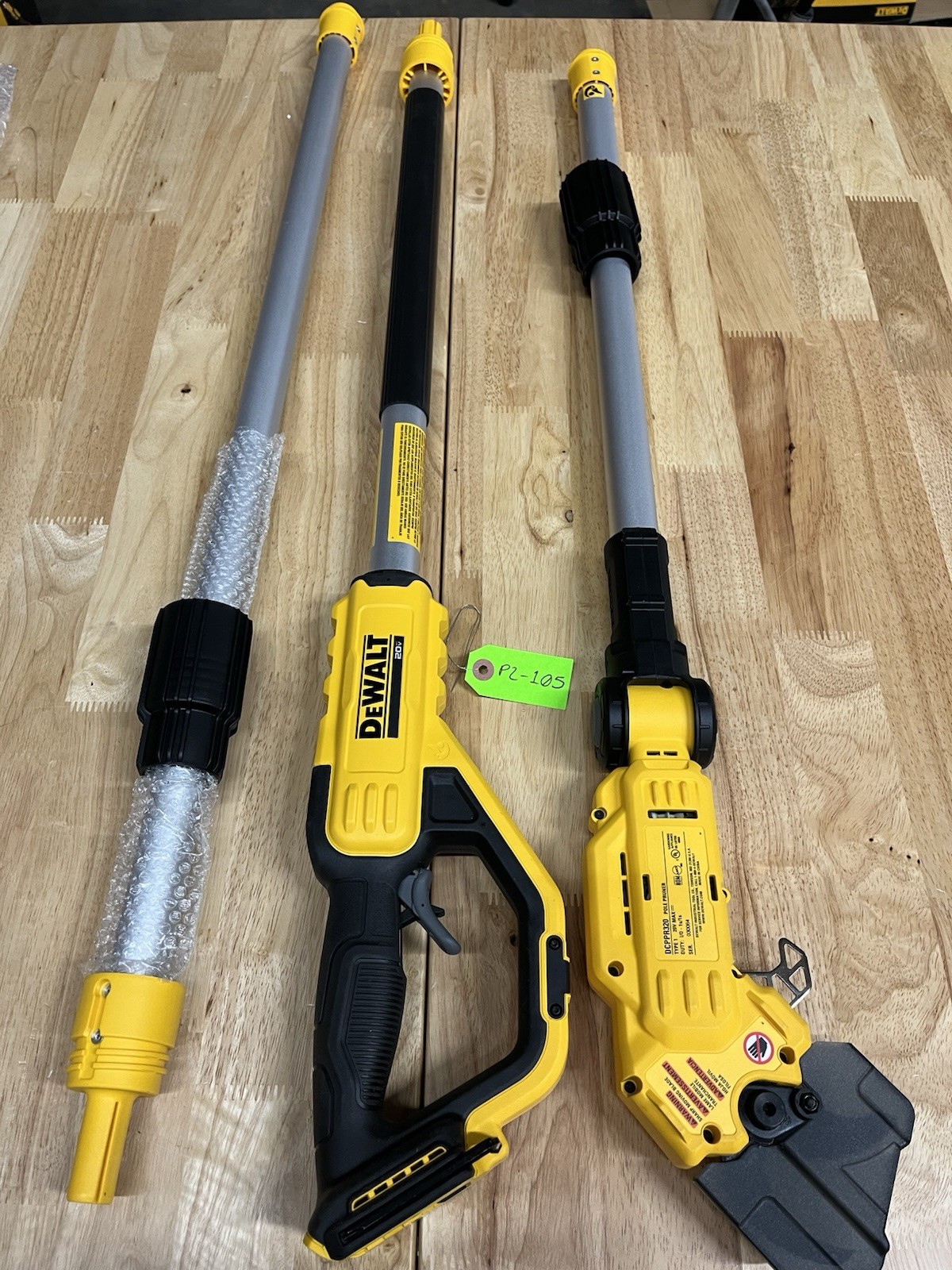 New DeWalt DCPPR320D1 20V MAX* 1-1/2 in. Cordless Pole Pruner (TOOL ONLY) P4-01