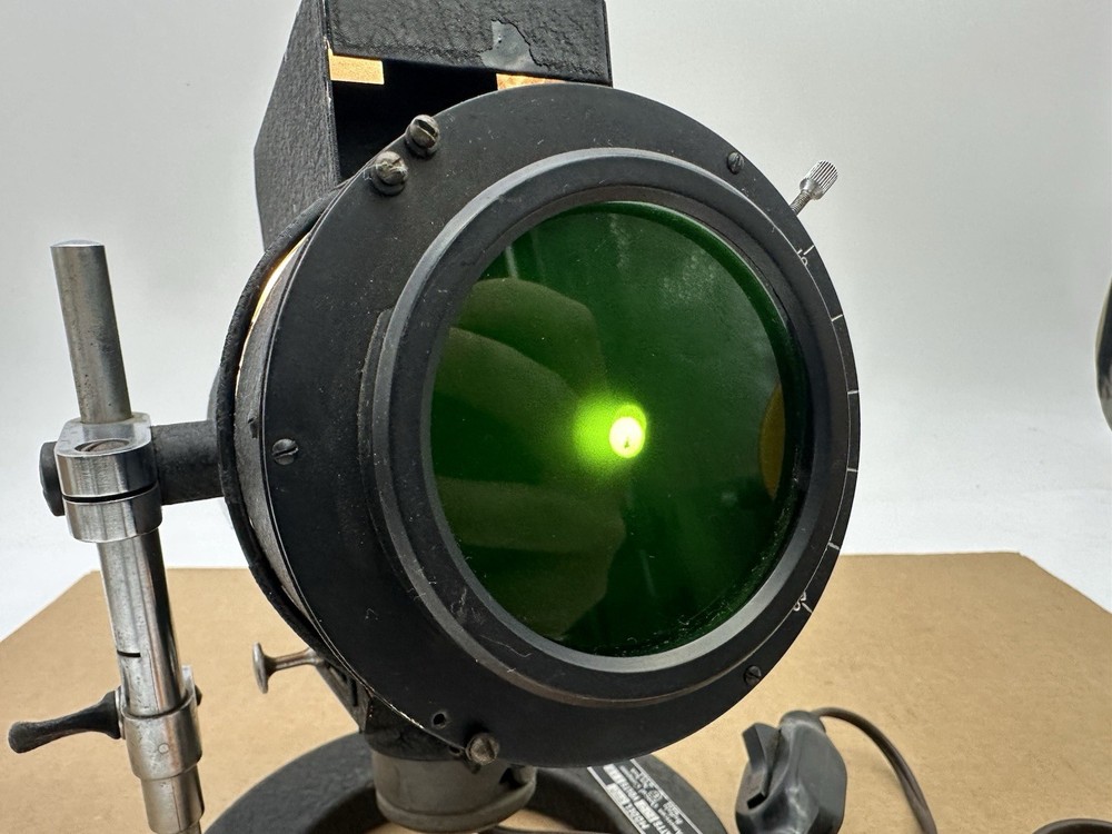 MICROSCOPE ILLUMINATOR Antique Spotlight Model 370 American Optical Co.