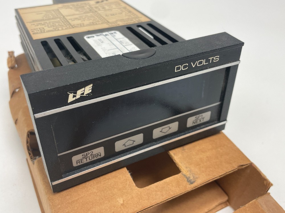 LFE 4500, CE-7701-0000 Digital Panel Meter NOS
