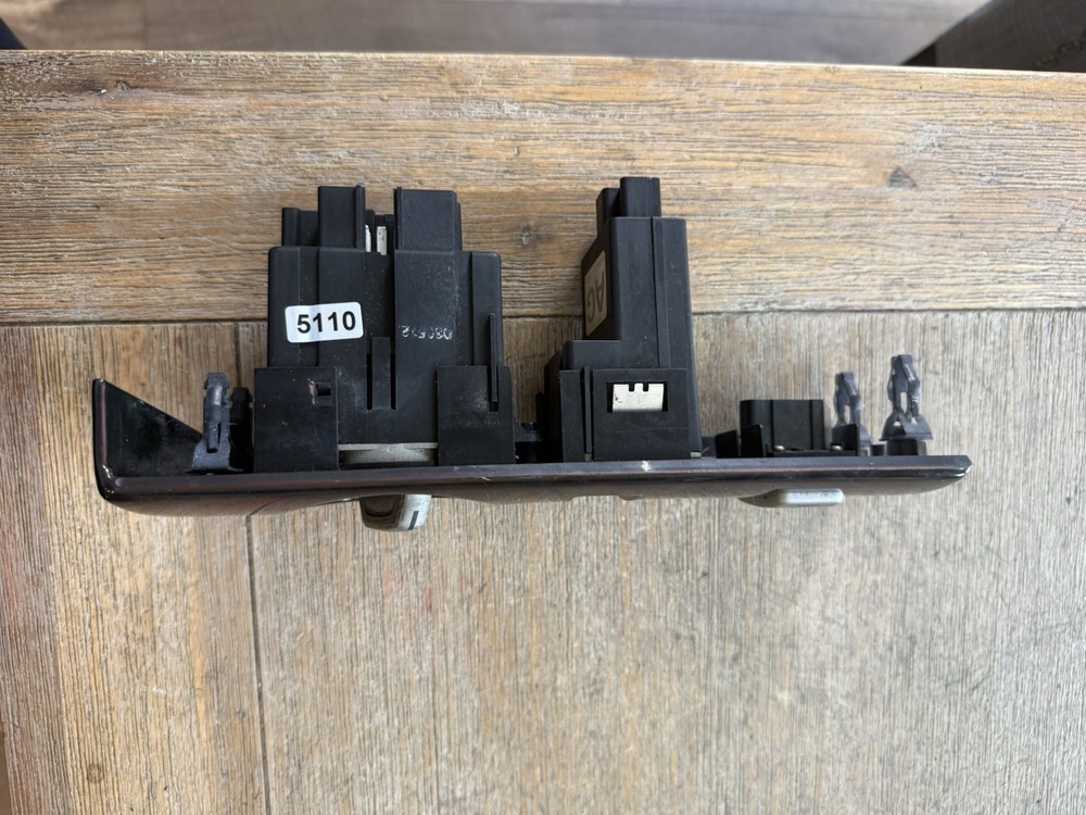 2003 - 2005 Lincoln Aviator Headlight Headlamp Switch Dashboard Left LH Driver