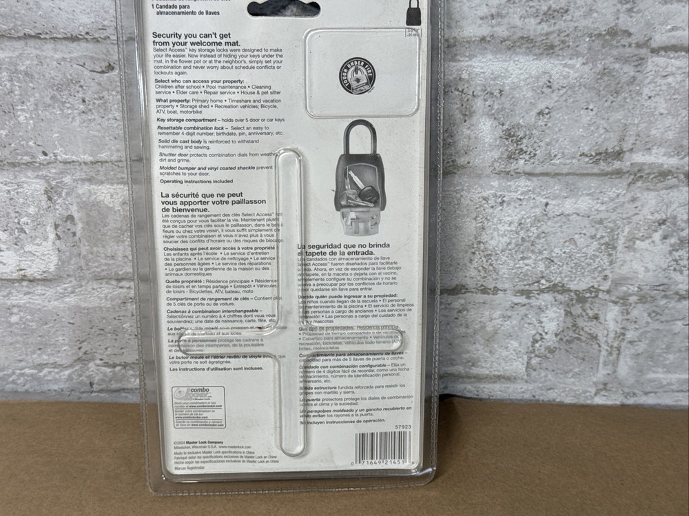 Master Lock Combination Portable Lock Box Holds 5 Keys NIB