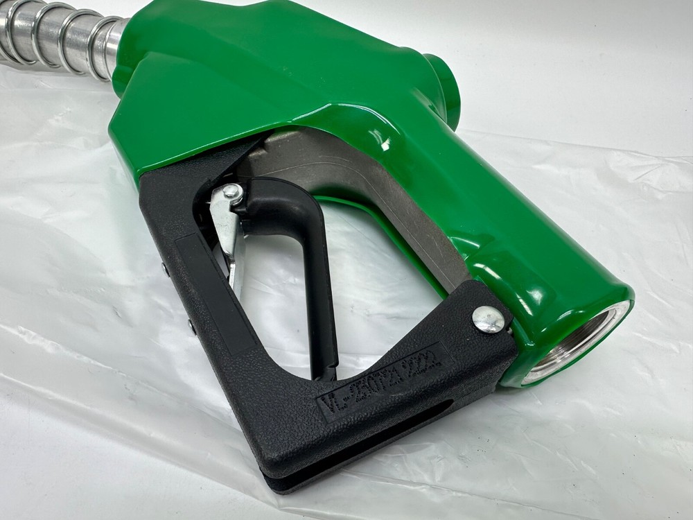 Automatic Replacement Diesel Fuel Pump Transfer Nozzle, Green