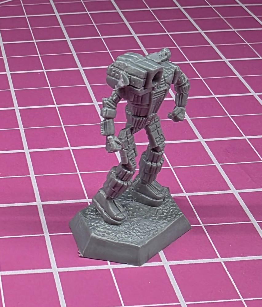 NEW RARE 2011 Battletech Mini - Hunchback Mech - 35000