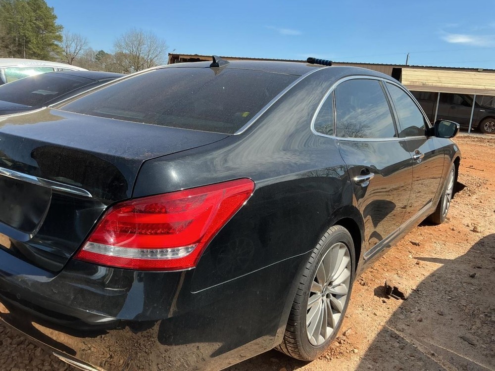 Fuse Box Engine Compartment Left Hand Front Fits 14-16 EQUUS 5002199