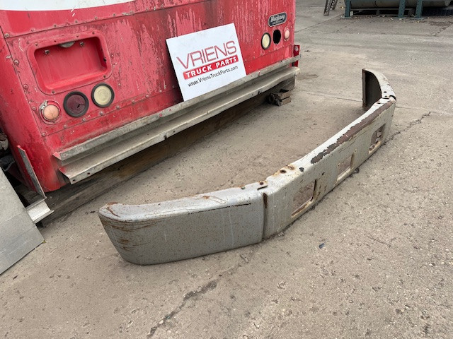 FREIGHTLINER FREIGHTLINER FL70 FRONT BUMPER