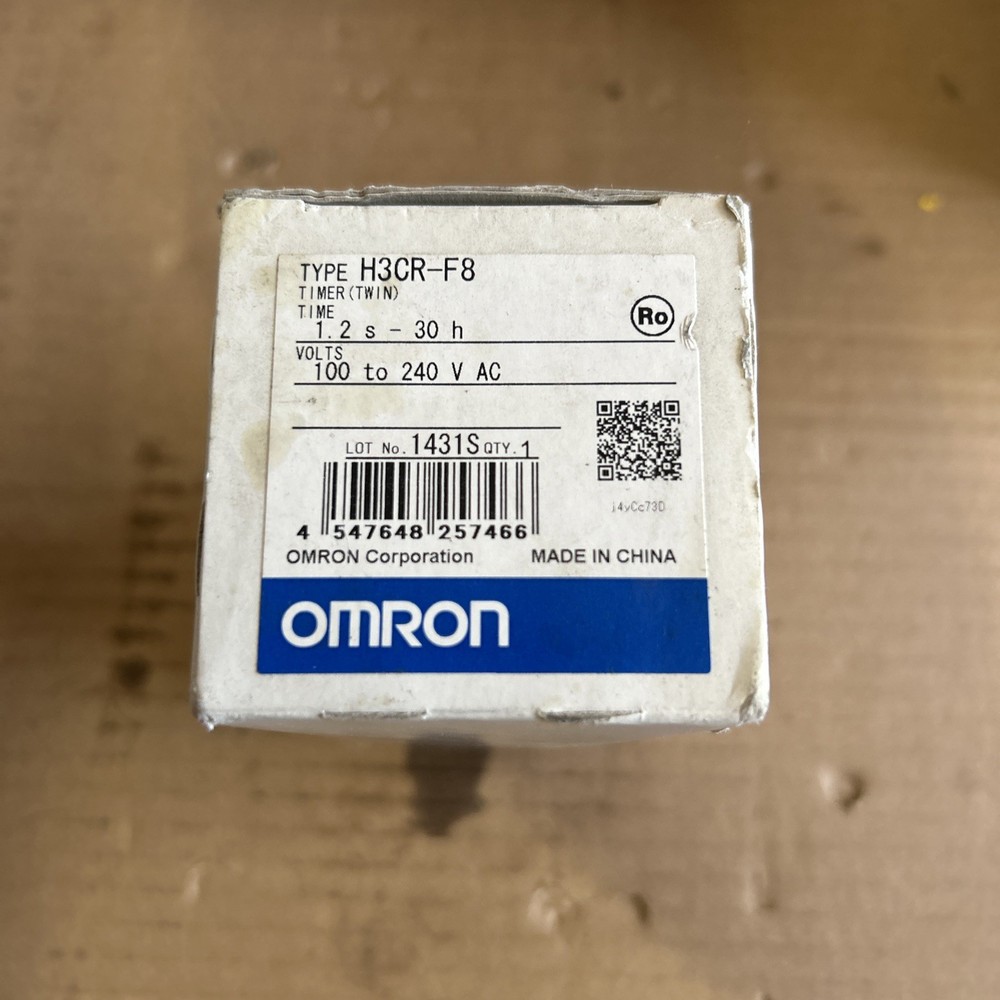 Omron H3CR-F8 Analogue Timer - White