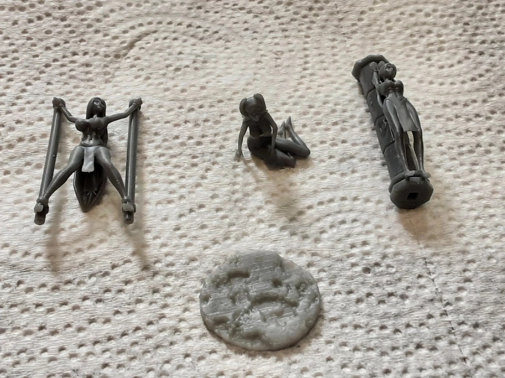 3D Printed: Prisoner Girls Set (Unpainted)