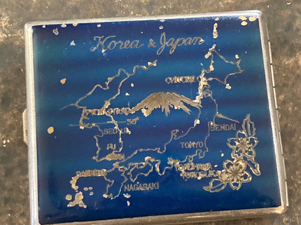 WWII US cigarette case  Korea / Japan souvenir piece for soldiers