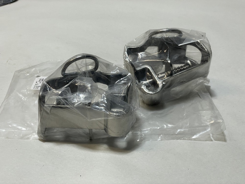 BIG DEE'S Quick Hitch Harness Couplers Pair 3-7/8" x 2"